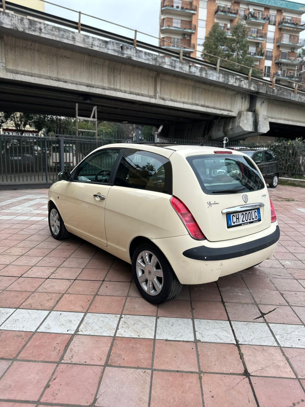 Lancia Ypsilon 1.3 Multijet 16V Platino