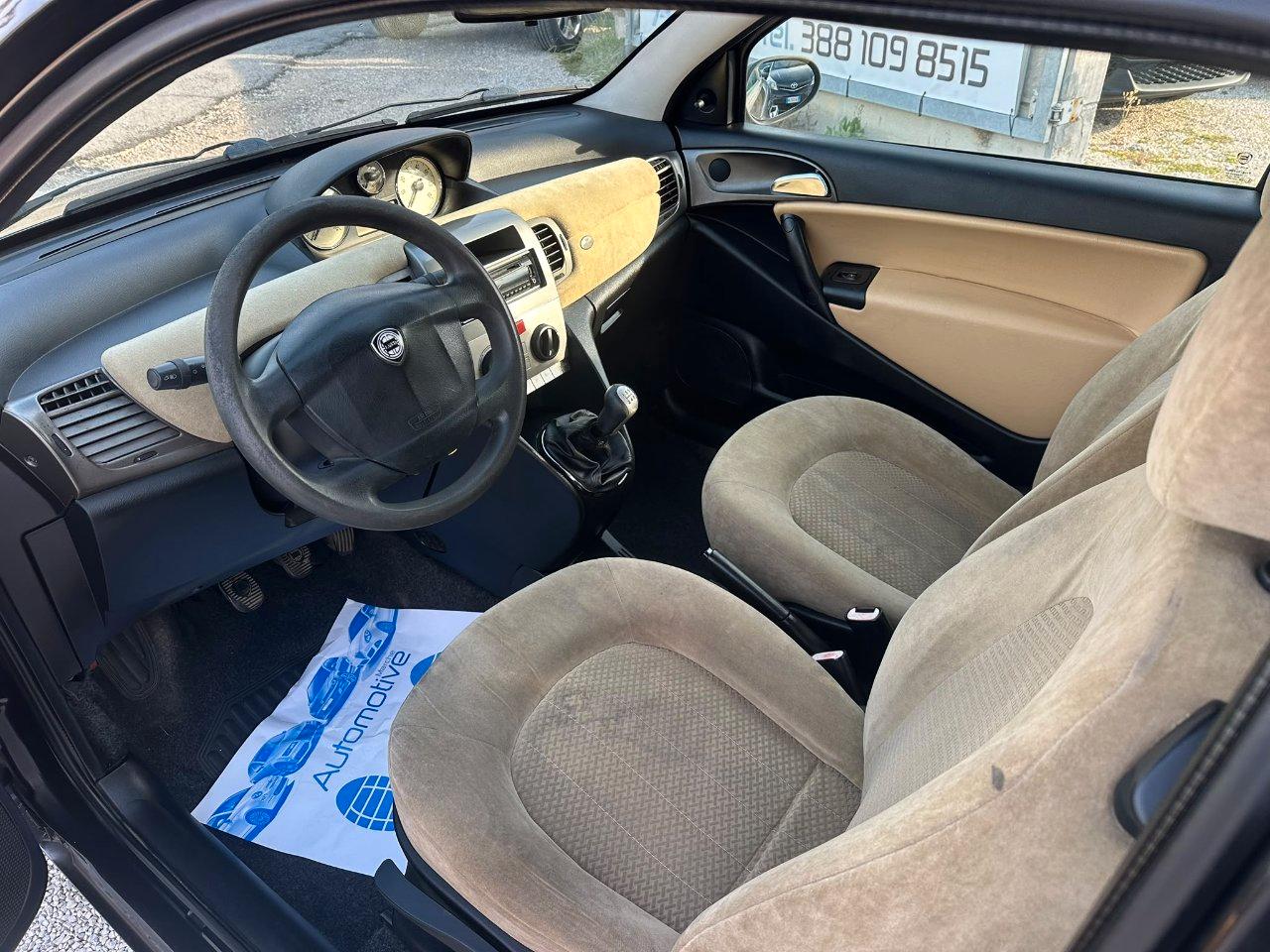 Lancia Ypsilon 3 Porte Ypsilon 1.3 mjt Argento