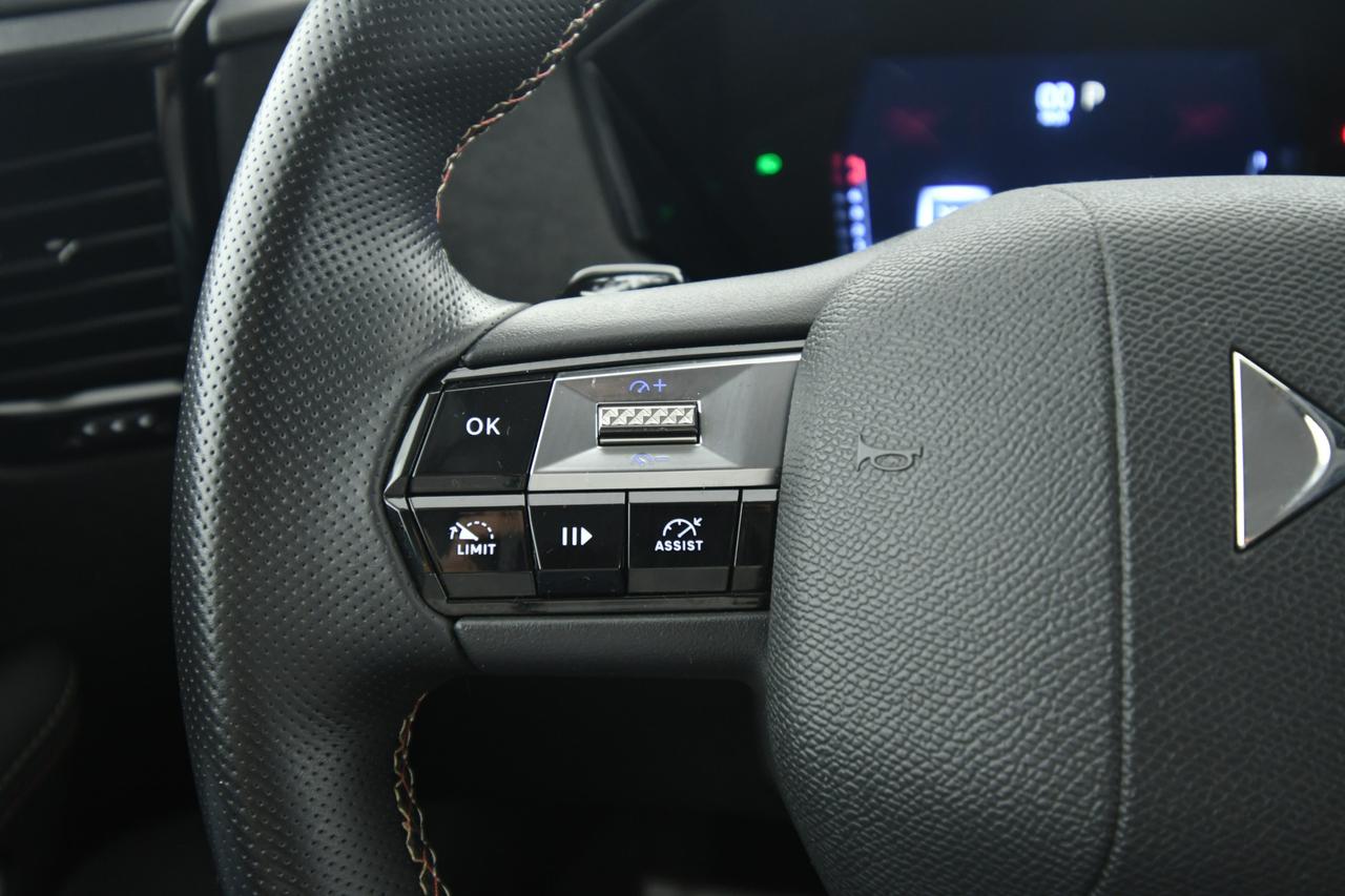 DS DS4 1.5 bluehdi Performance Line 130cv auto HEAD-UP+CAMERA+FULL LED