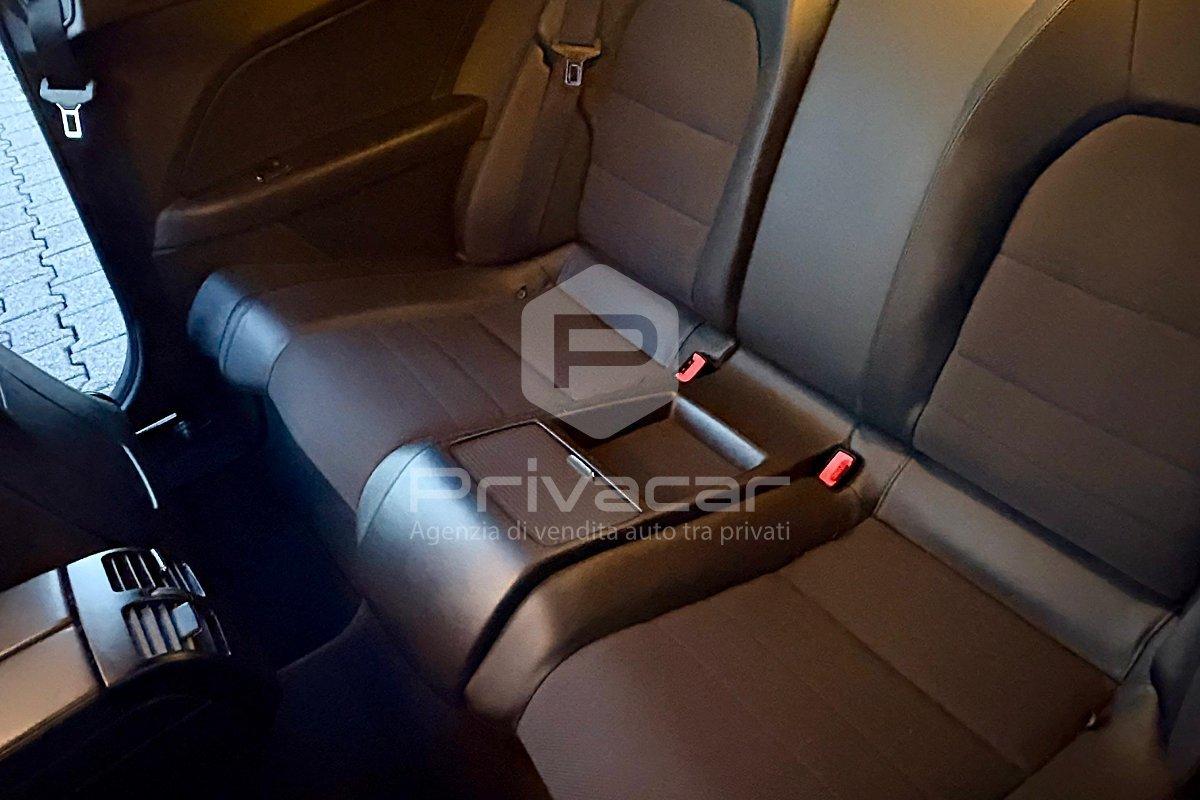 MERCEDES E 220 CDI Coupé BlueEFFICIENCY Avantgarde