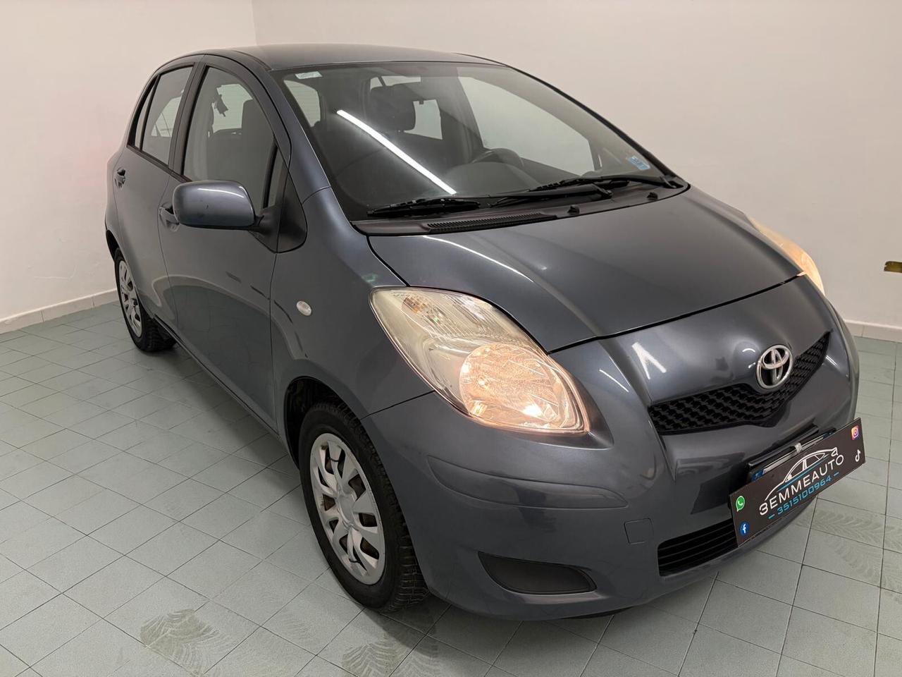 Toyota Yaris 1.0 TUTTO INCLUSO CHIAVI IN MANO LEGGI