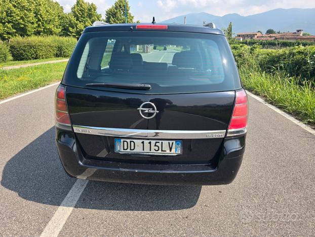 OPEL ZAFIRA 1.9 CDTI 7 POSTI"OK PER NEOPATENTATI