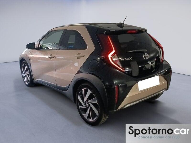 Toyota Aygo X 1.0B (72 CV) Lounge S-CVT