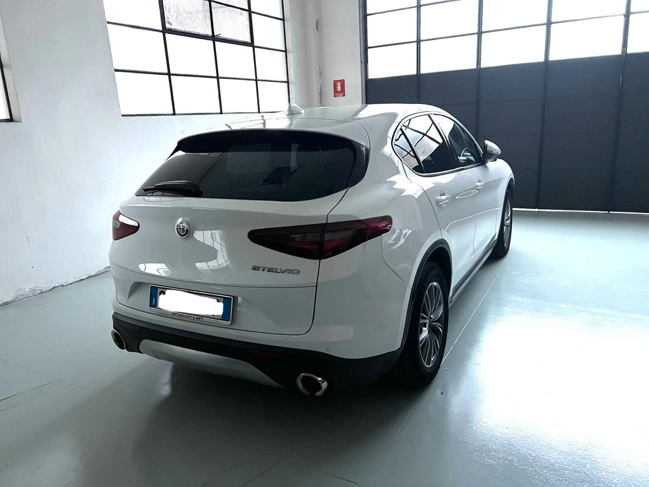 Alfa Romeo Stelvio 2.2 Turbodiesel 160 CV AT8 RWD Business