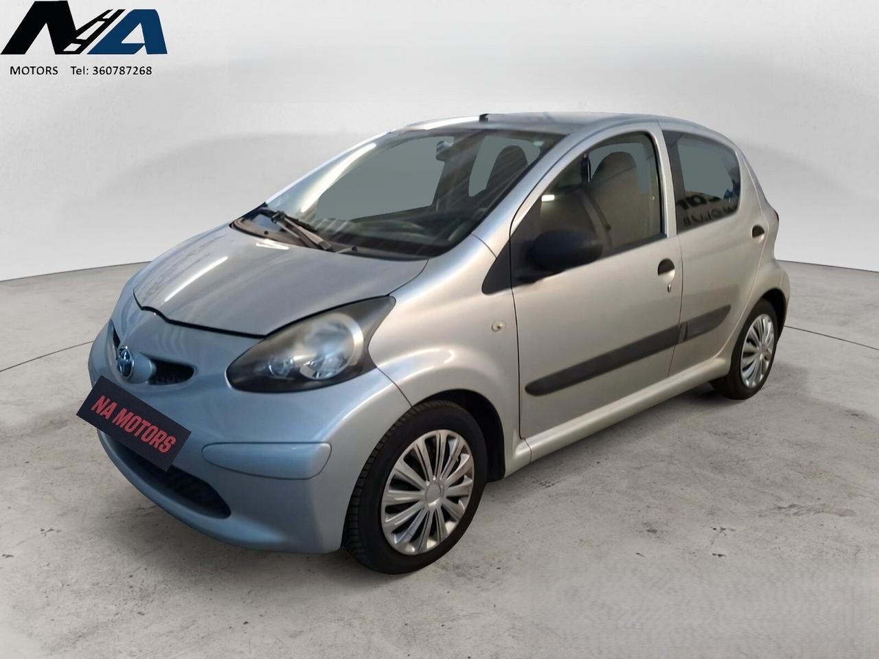 Toyota Aygo 1.0 12V VVT-i 5 porte Sol FRIZIONE NUOVA 0KM