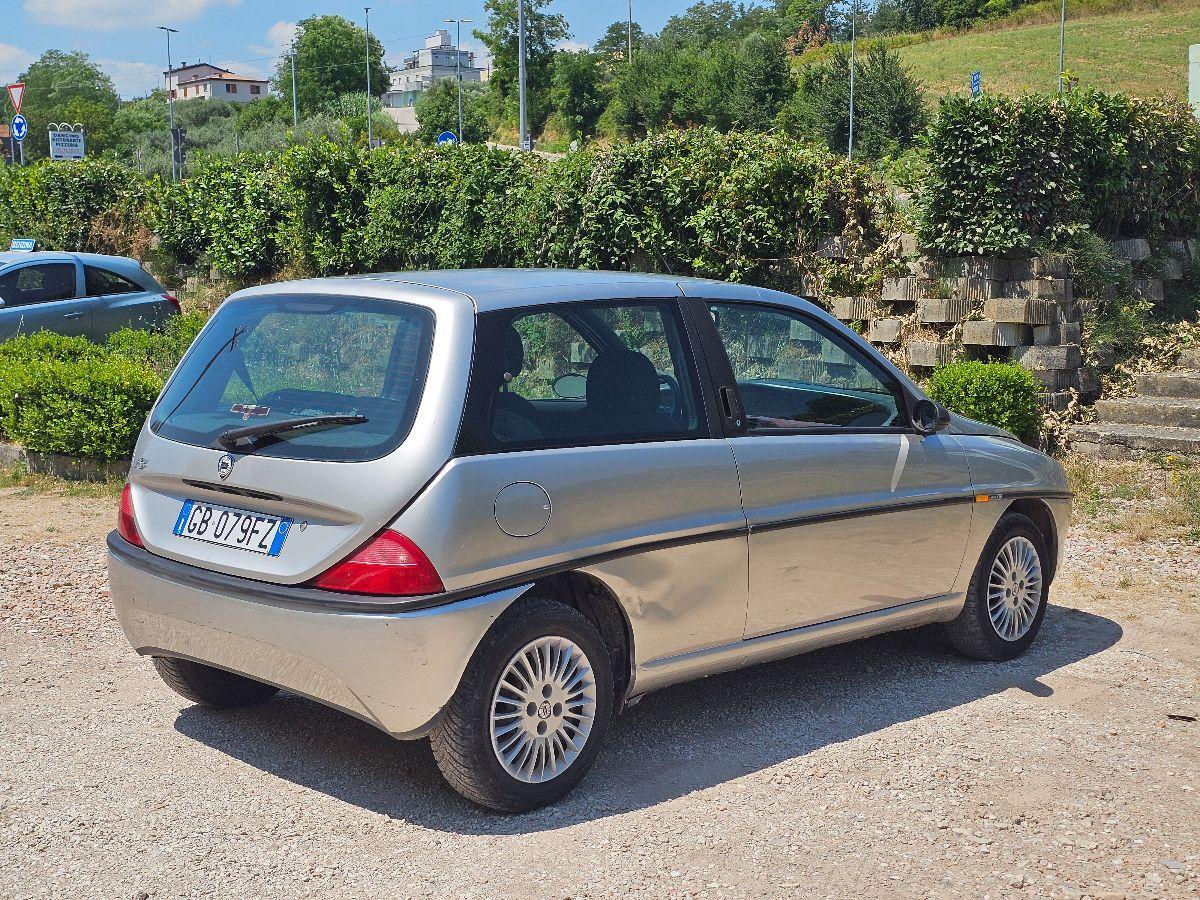 LANCIA Y 1.2 BENZINA OK NEOPATENTATI