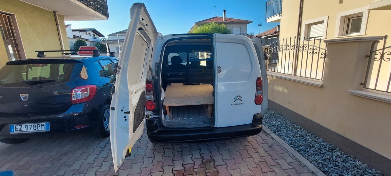 BERLINGO 1,6 DIESEL 75 CV TELEFONO BLUETOOTH 3 POSTI PORTA LATERALE IMPECCABILE