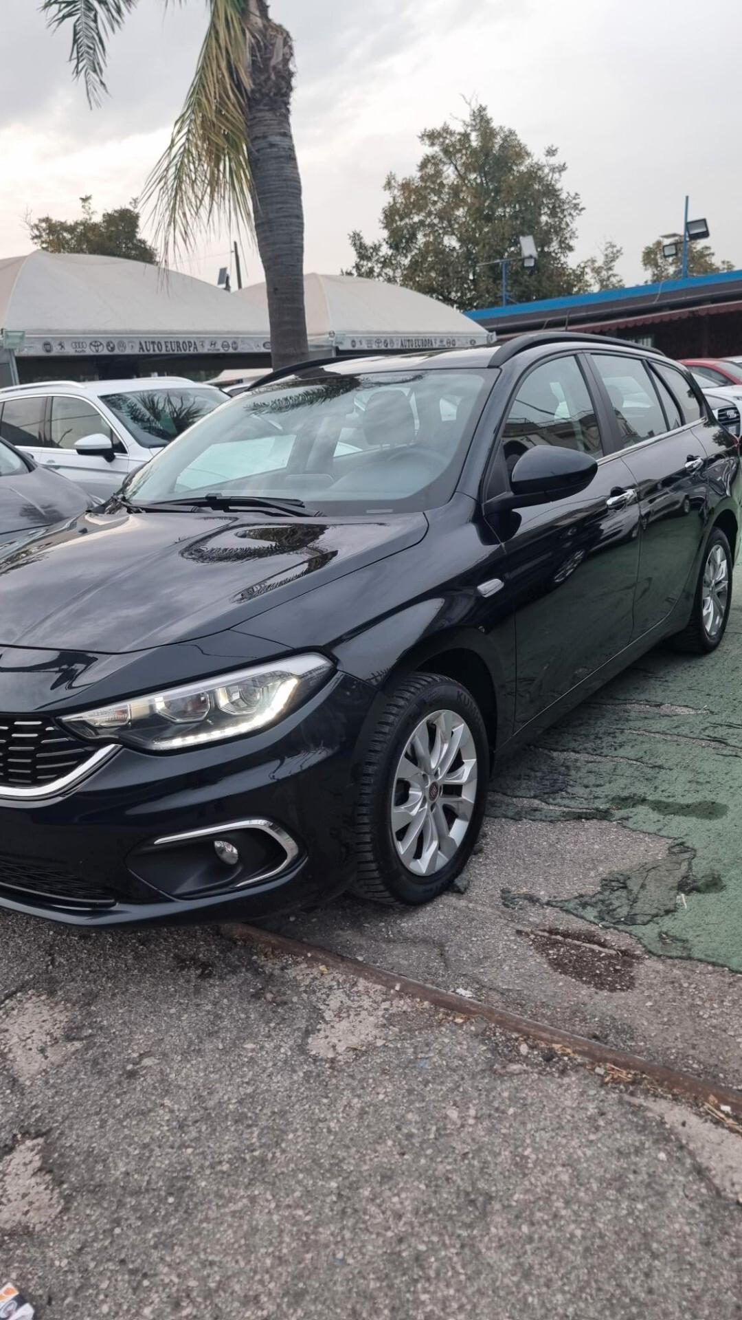 Fiat Tipo 1.6 Mjt S&S DCT SW Lounge 2020