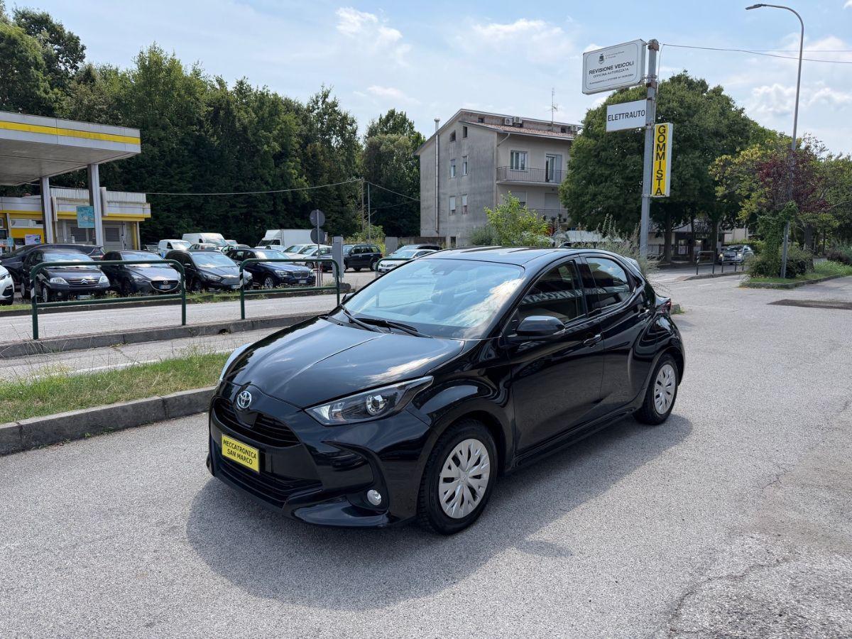 TOYOTA - Yaris - 1.5 Hybrid 5p. E-CVT Active