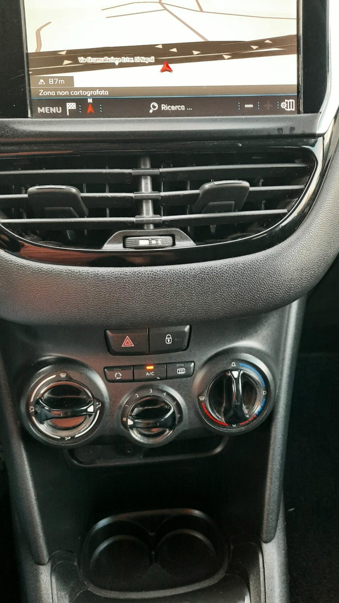 Peugeot 208 BlueHDi 75 5 porte Allure