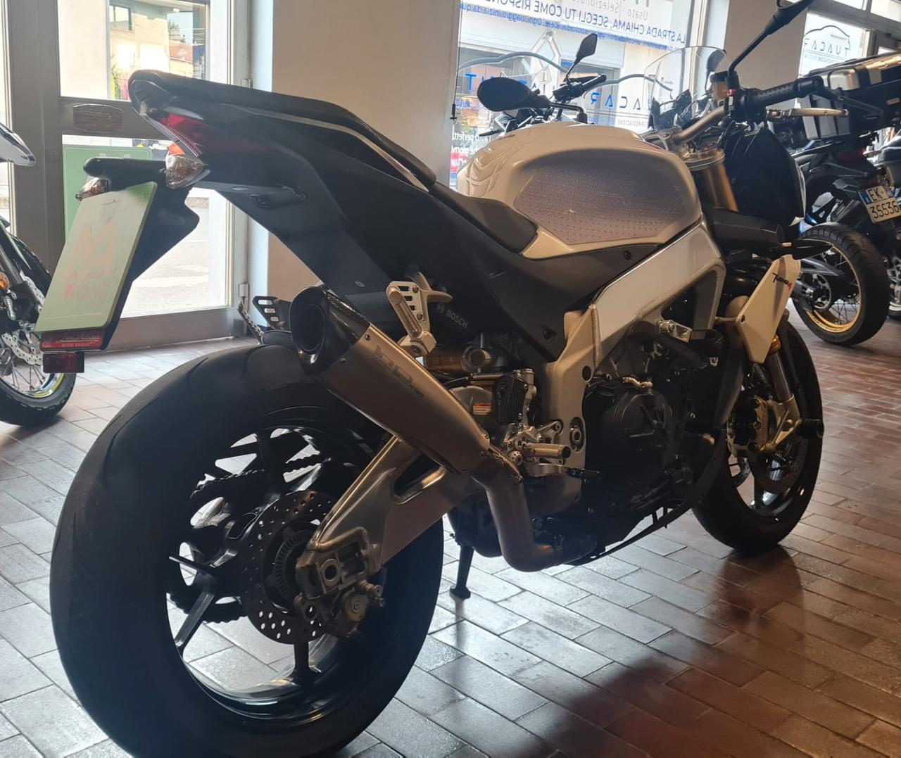 Aprilia Tuono 1000 R