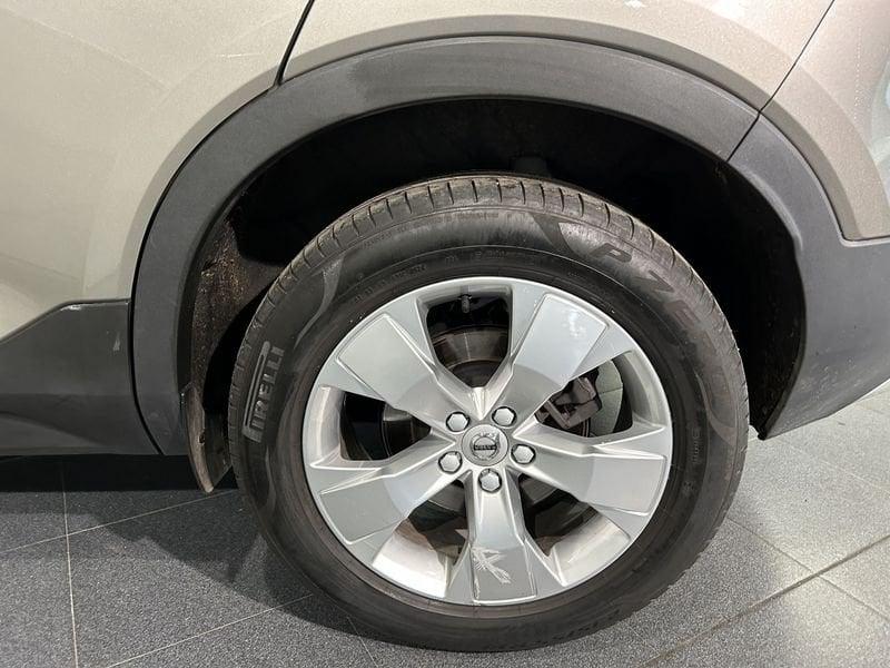 Volvo XC40 B4 AWD automatico Core