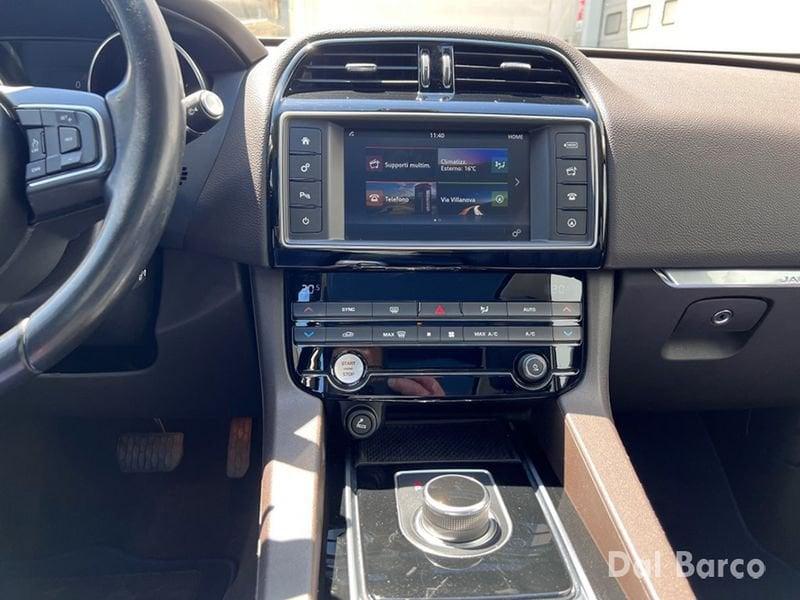 Jaguar F-Pace 2.0d 180 CV AWD aut. Prestige
