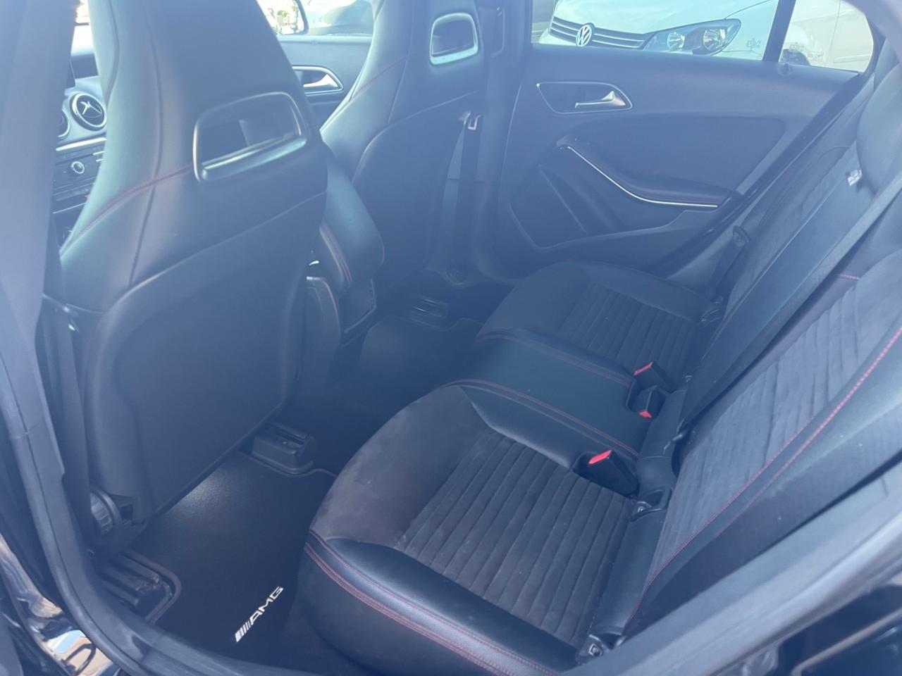 Mercedes-benz CLA 200 d 4Matic Automatic Premium Dark Night