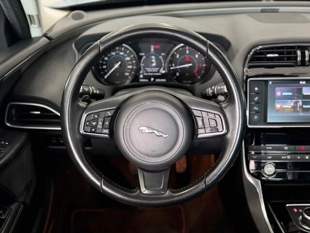 Jaguar XE 2.0 D 180 CV AWD aut. Portfolio