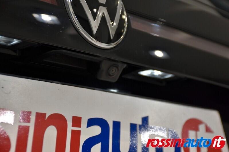 VOLKSWAGEN T-CROSS 1.0 TSI 95 CV SPORT R-LINE + TECH PACK REARVIEW