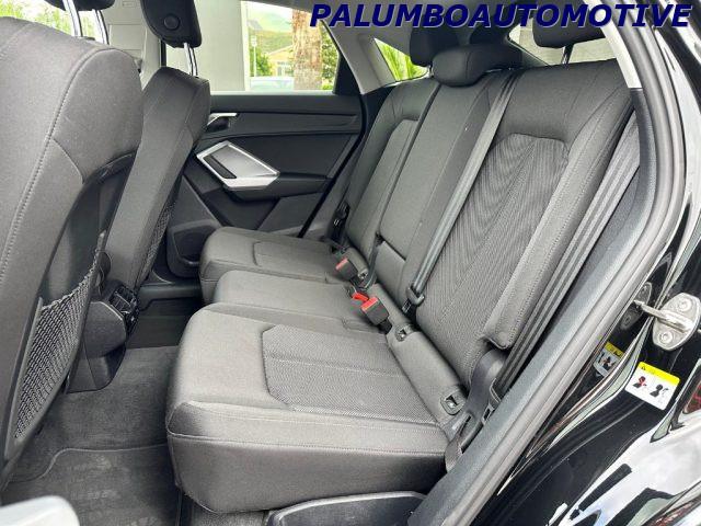 AUDI Q3 40 TDI quattro S tronic Business