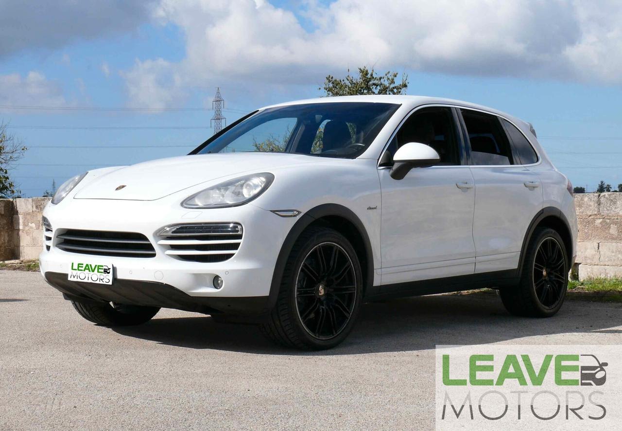 Porsche Cayenne 3.0 Diesel (M1401)