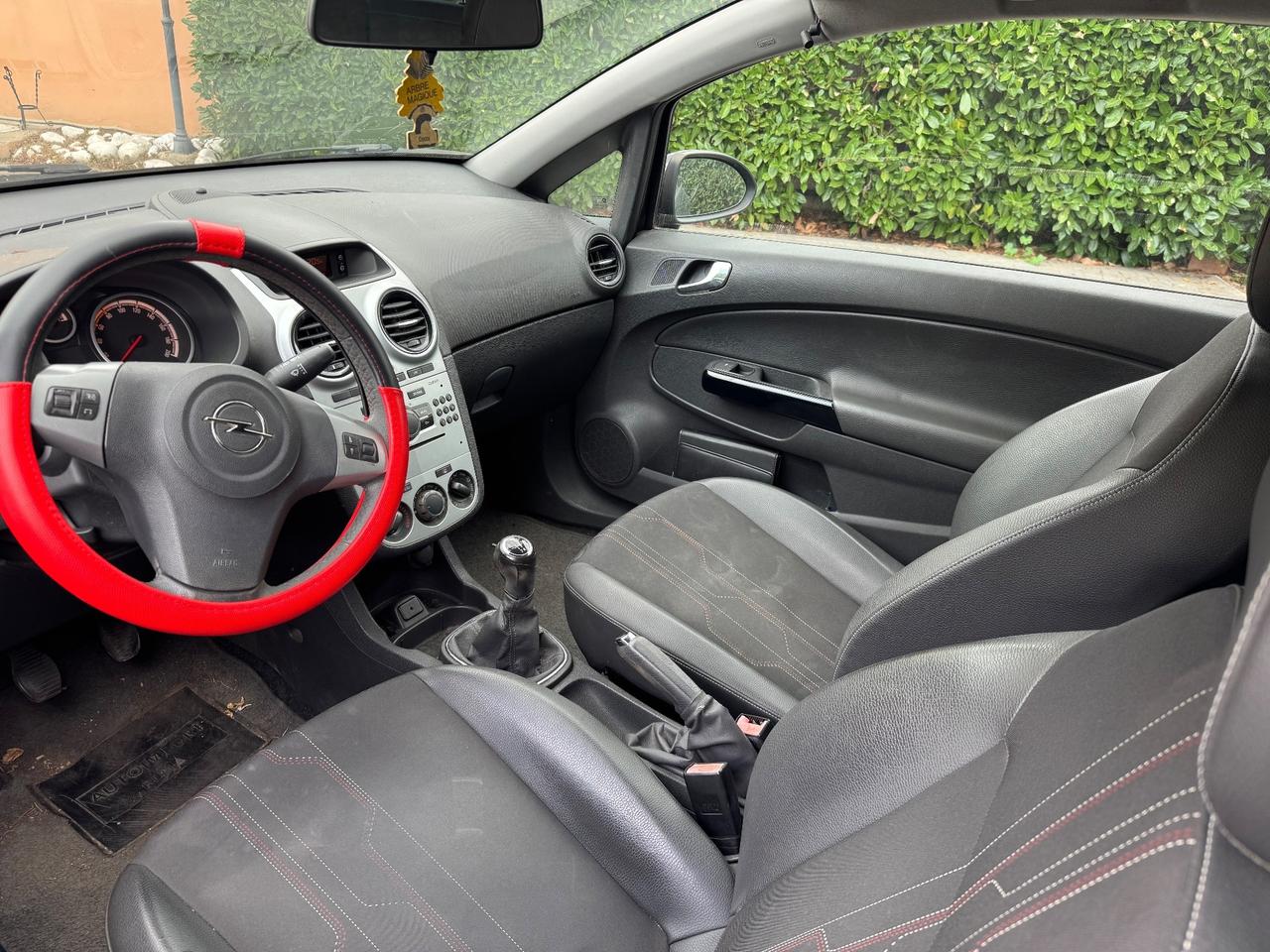 Opel Corsa 1.2 GPL - 2012