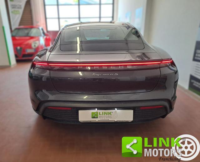 PORSCHE Taycan 4S Performance