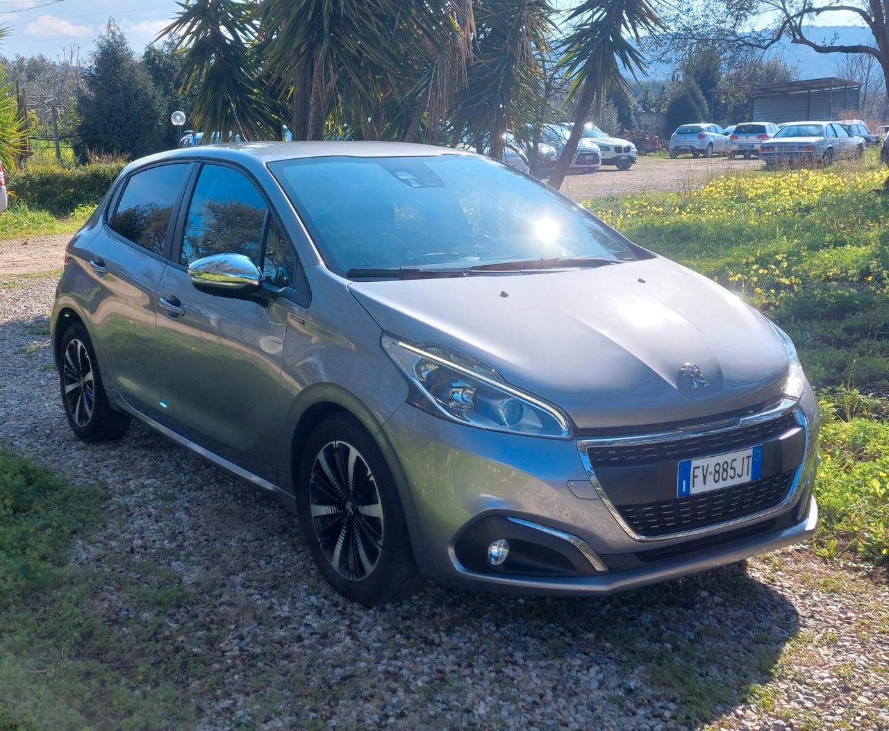 Peugeot 208 PureTech 82 Stop&Start 5 porte Signature