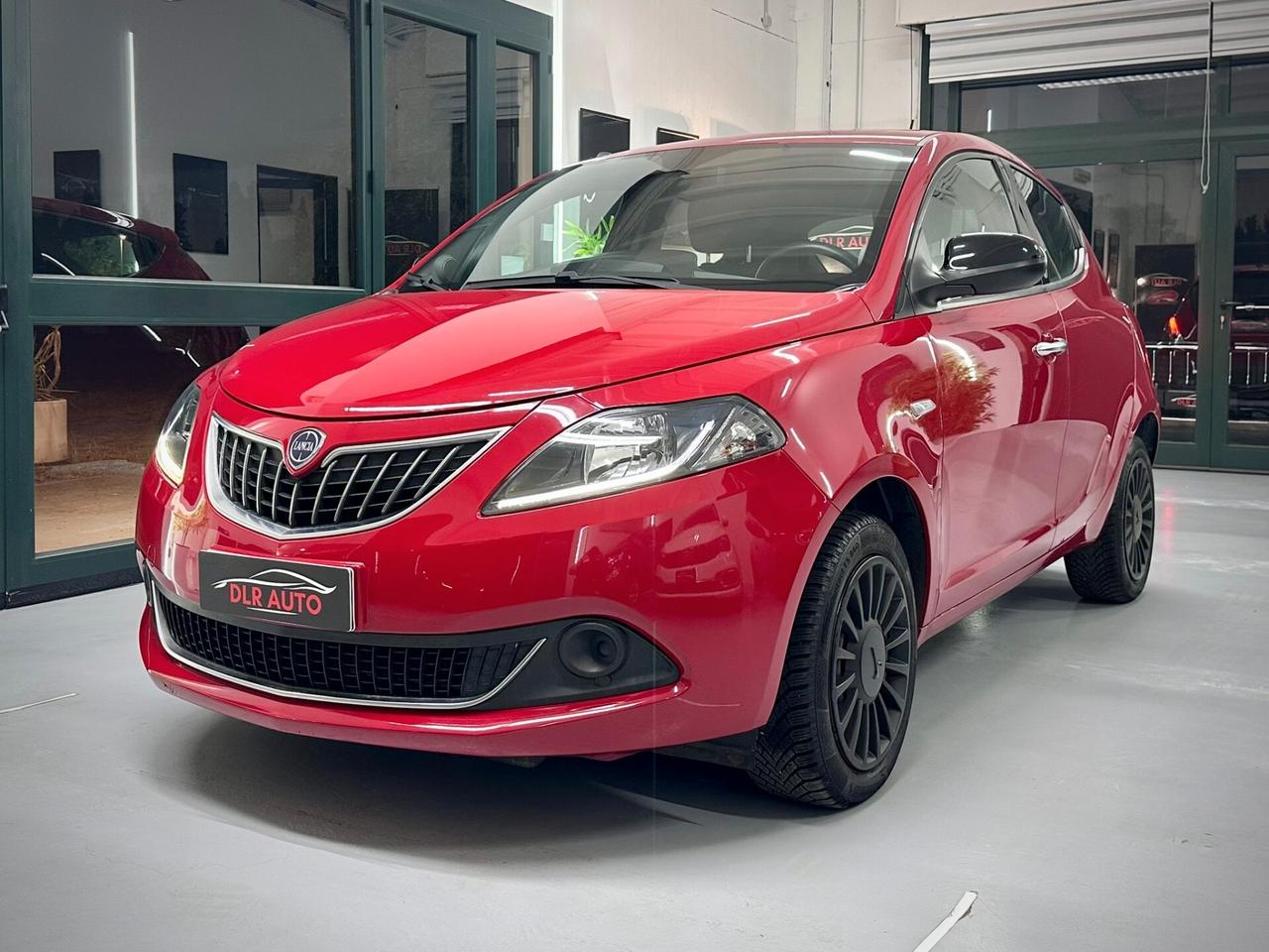 Ypsilon 1.0 FireFly Hybrid Ecochic Aziendale