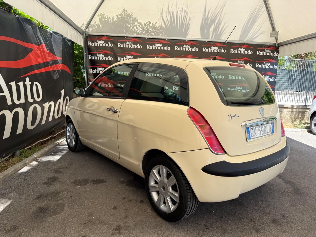 Lancia Ypsilon 1.2 Argento