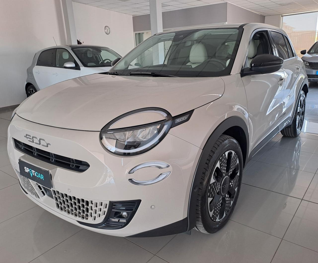 Fiat 600 1.2Hybrid 110 CV DCT MHEV La Prima