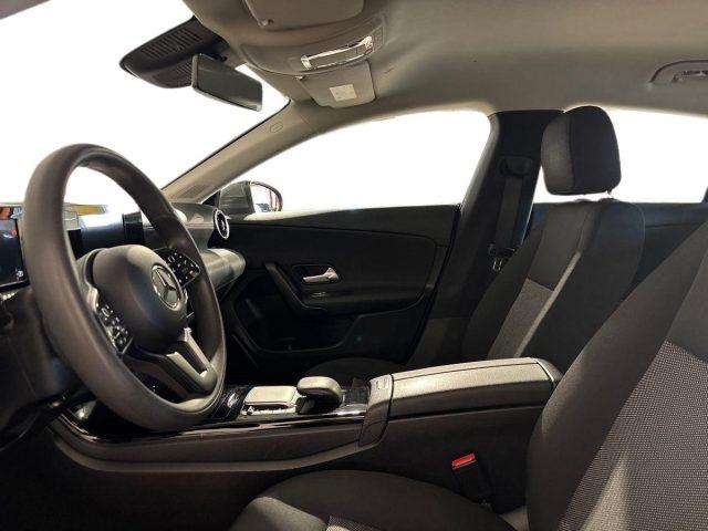 MERCEDES-BENZ CLA 200 d Automatic Shooting Brake Executive