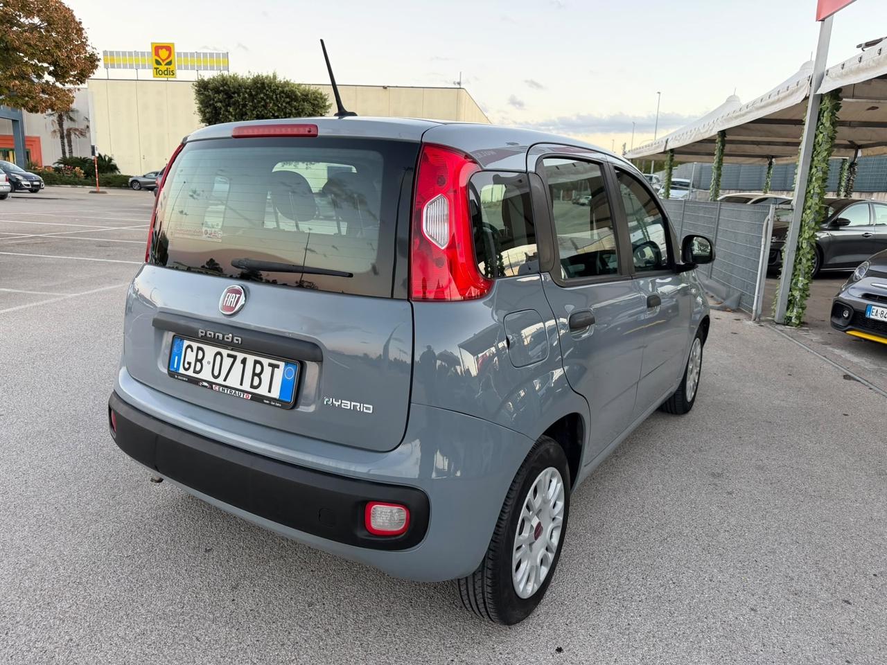 Fiat Panda 1.0 69CV BENZ-Hybrid 2020nuova garanzia