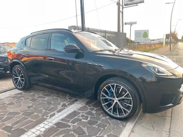 Maserati Grecale MHEV 330 CV AWD Modena