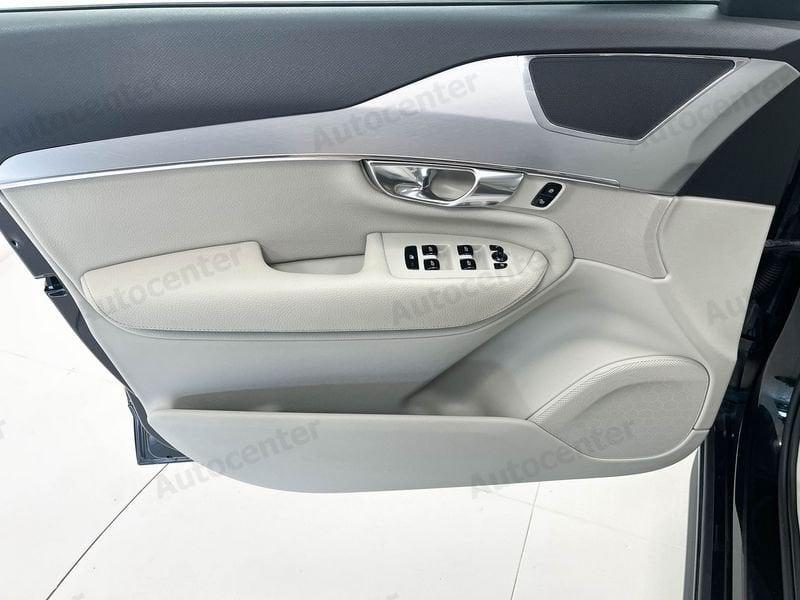 Volvo XC90 D4 190CV AUT TRAZIONE ANTERIORE 5 POSTI MOMENTUM