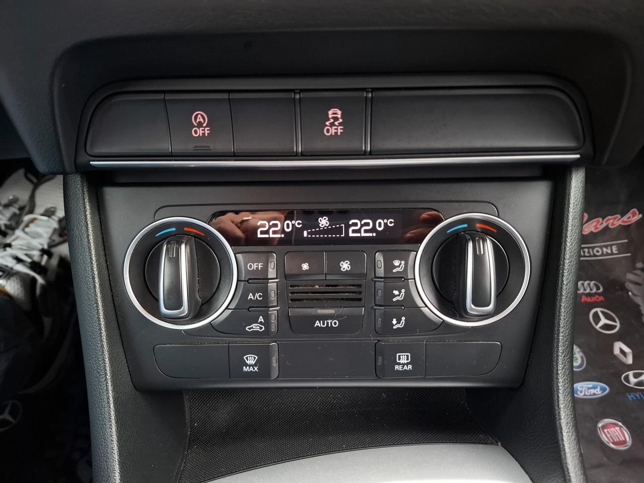 Audi Q3 S-LINE 2.0 TDI 150cv *LED-NAVY*RADAR-