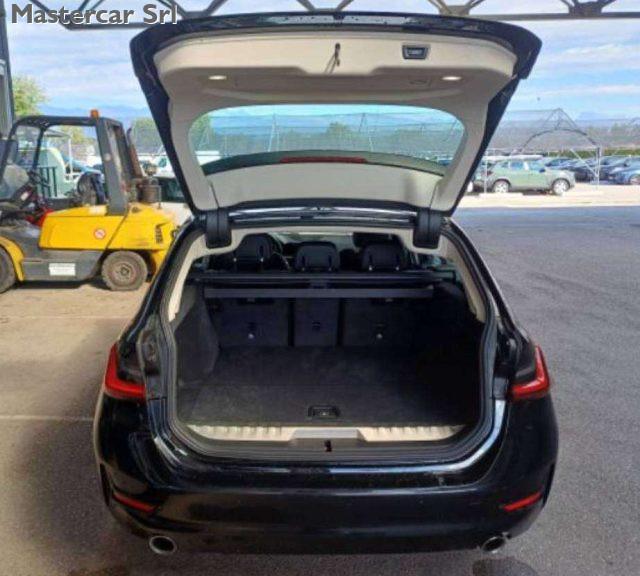 BMW 330 330e Touring xdrive auto - GG470ZE