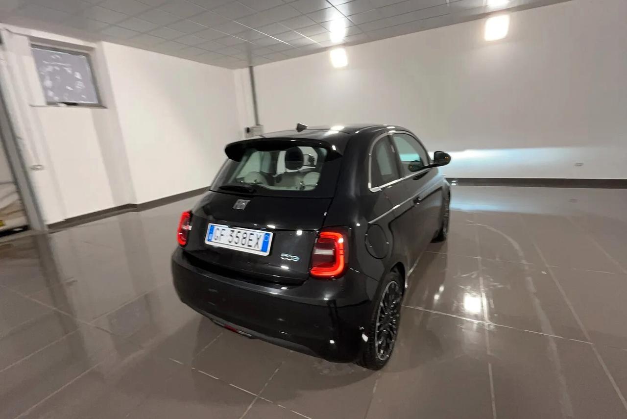 Fiat 500 500e 3+1 42 kWh La Prima