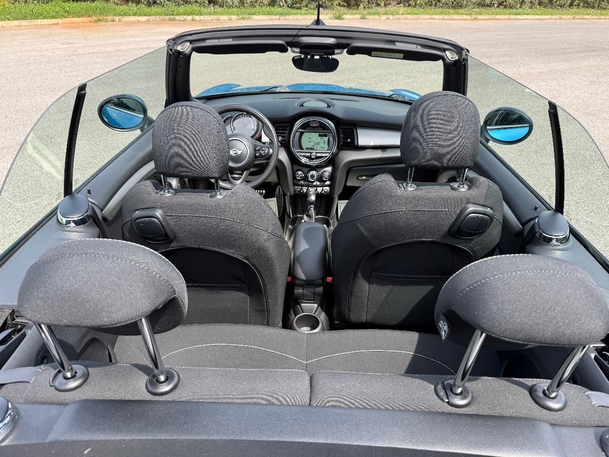 Mini Cooper 1500 D Cabrio;