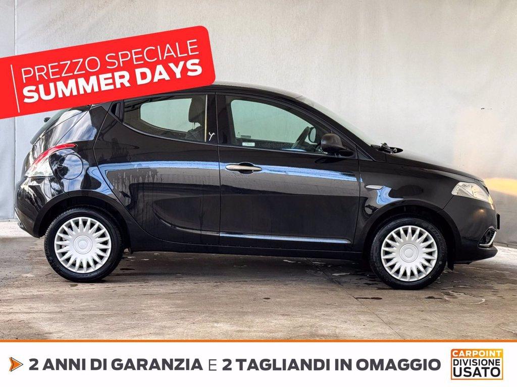 LANCIA Ypsilon 1.2 silver 69cv del 2017