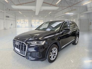 AUDI Q7 3.0 50 TDI MHEV quattro tiptronic Business