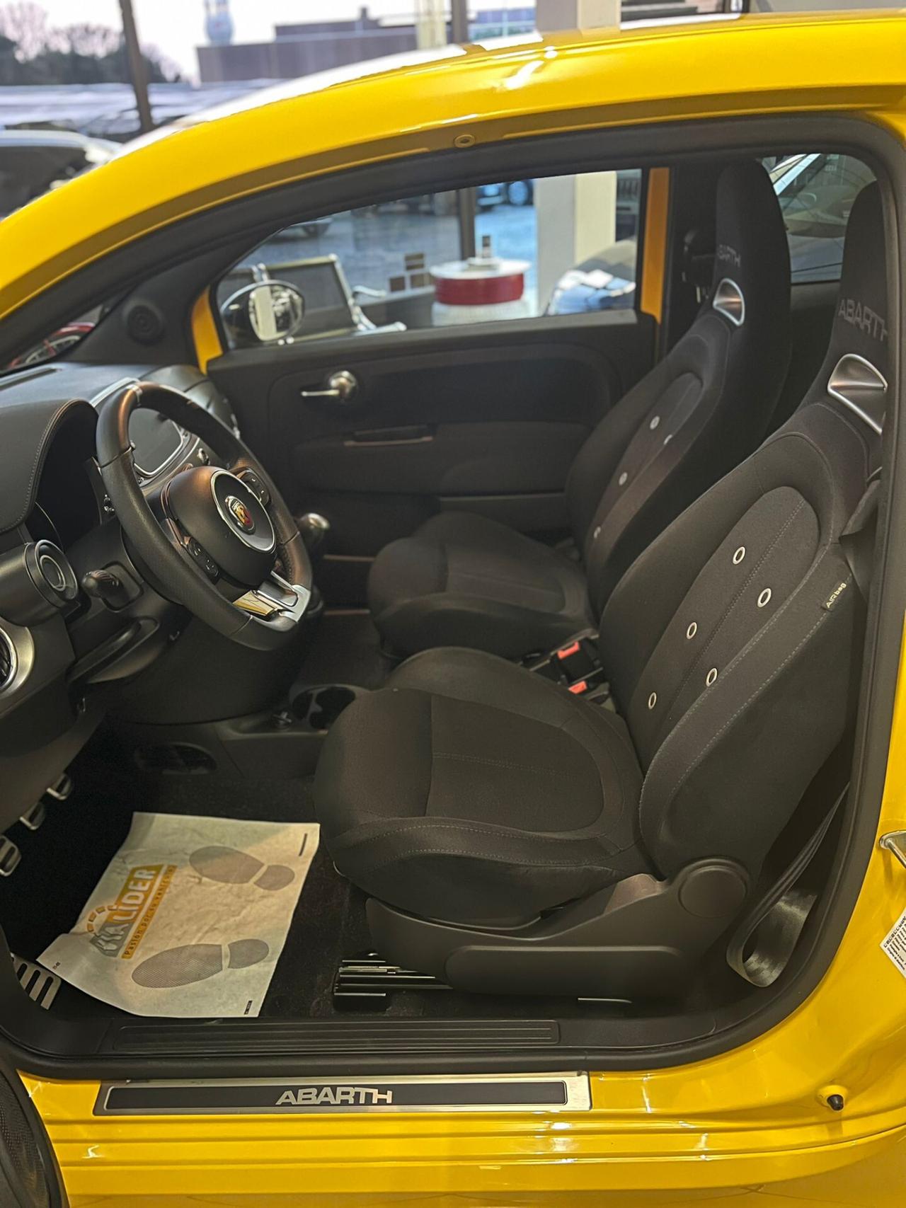 Abarth 595 1.4 Turbo T-Jet 160 CV Pista