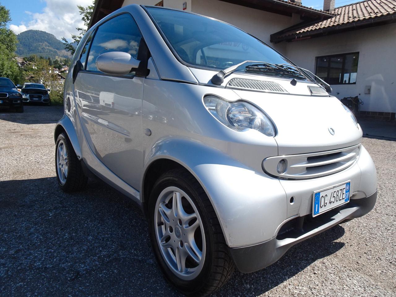 Smart ForTwo 700 coupé passion (45 kW)