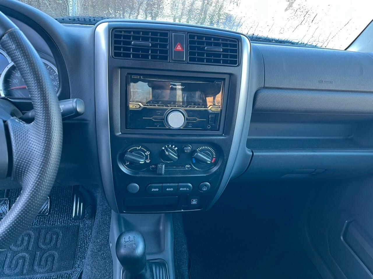 Suzuki Jimny 1.3 4WD A/T Evolution Plus