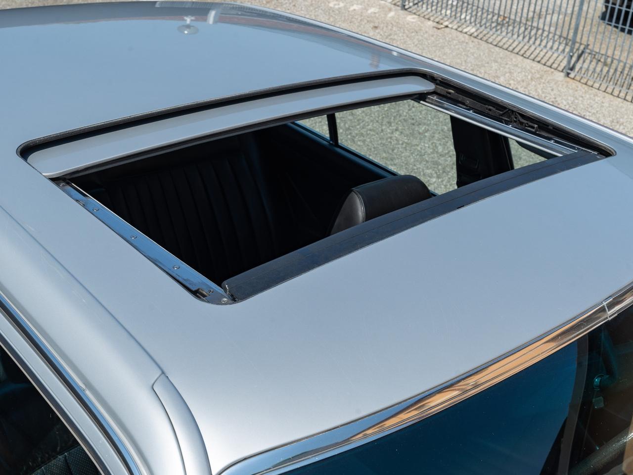 Mercedes-benz S 300 SE