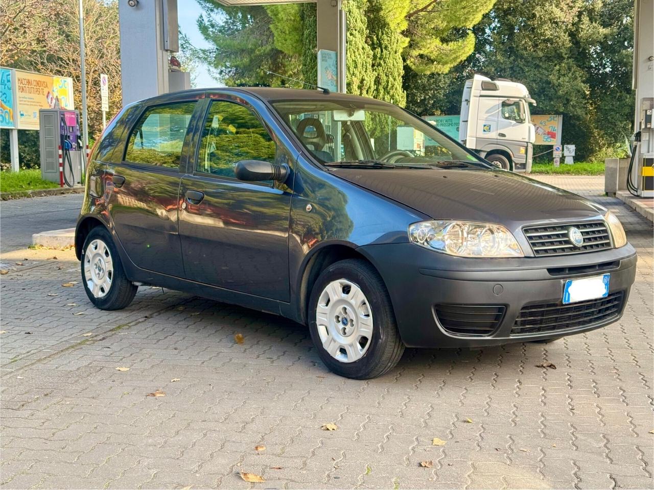 Fiat Punto 1.2 Benzina 5 porte neopatentati 89.000km 2005