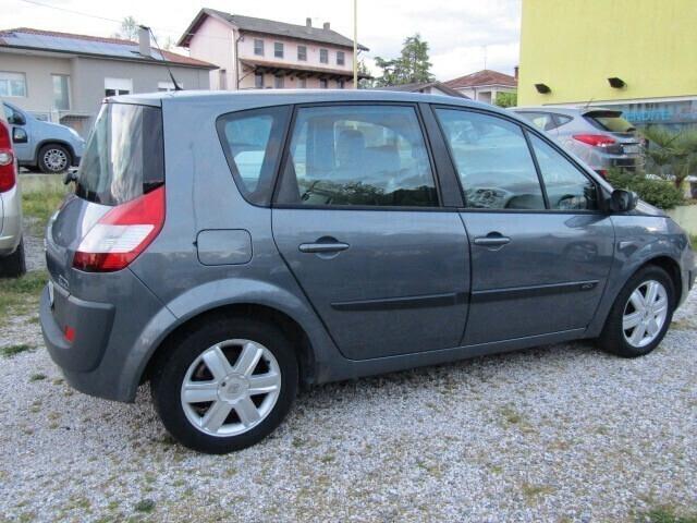 Renault Scenic 1.5 Dci tagliandi documentati tetto panoramico