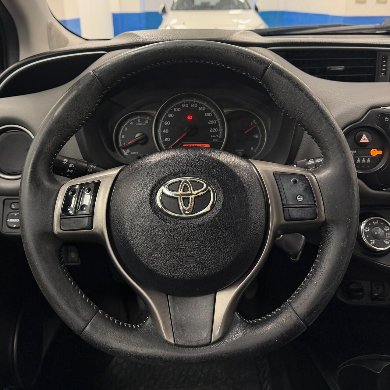 Toyota Yaris 1.4 D-4D 5 porte Lounge