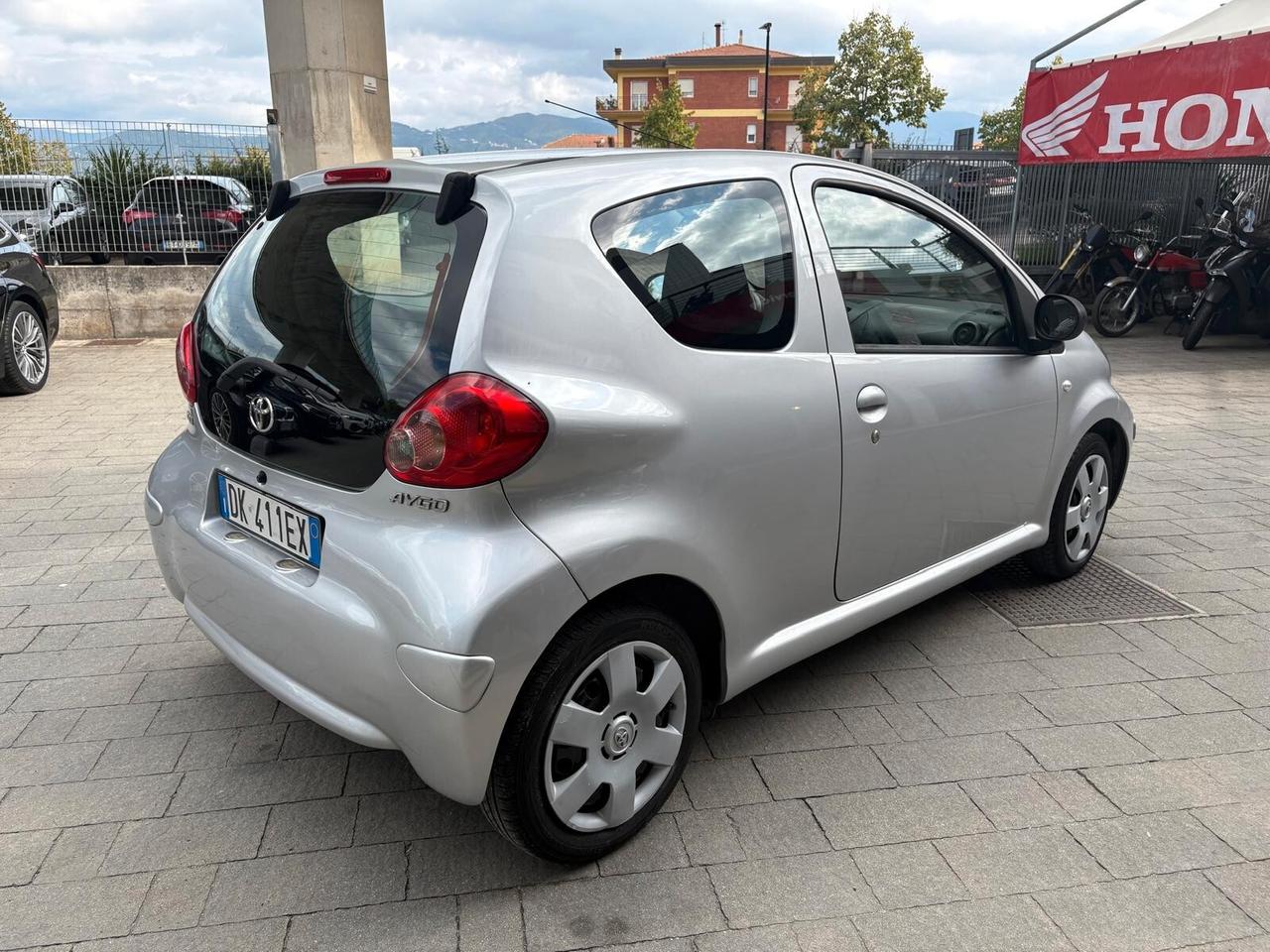 Toyota Aygo 1.0 12V VVT-i 5 porte