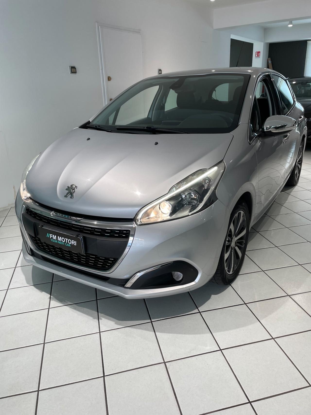 Peugeot 208 BlueHDi 75 5 porte Allure