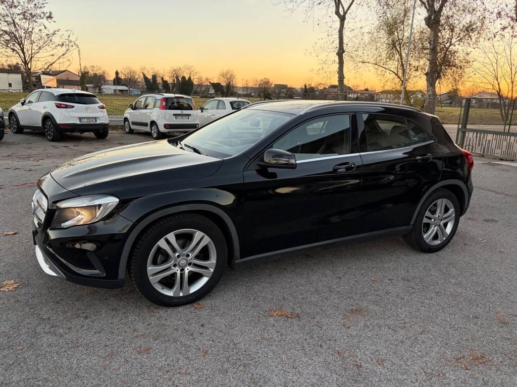 Mercedes-benz GLA 200 d Automatic Sport