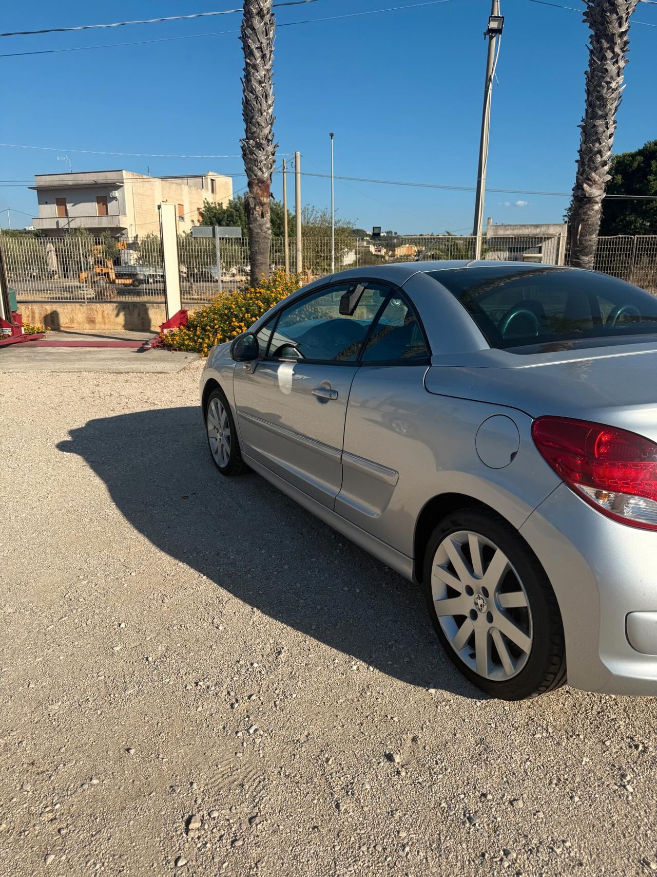 Peugeot 207 1.6 VTI 120 CV CC FELINE
