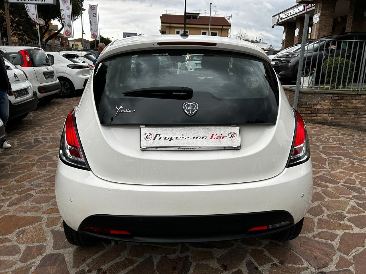 Lancia Ypsilon 1.2 69 CV 5 porte GPL Ecochic Gold